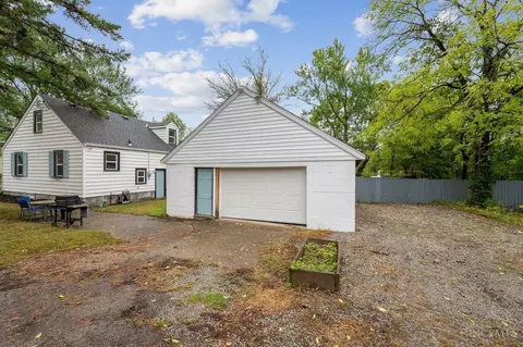 8402 St Clair Ave, Cincinnati, OH 45236 photo 33