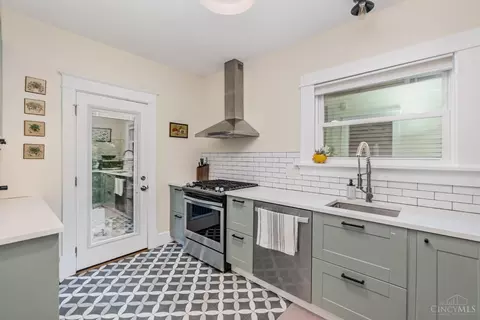 Kitchen - 4110 Maple Dr, Cincinnati, OH 45209 photo 4 of 4