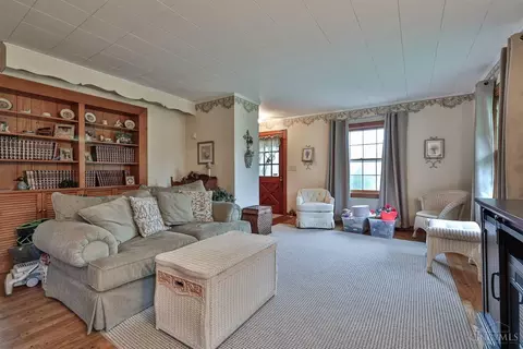 2248 Springdale Rd, Cincinnati, OH 45231 photo 4