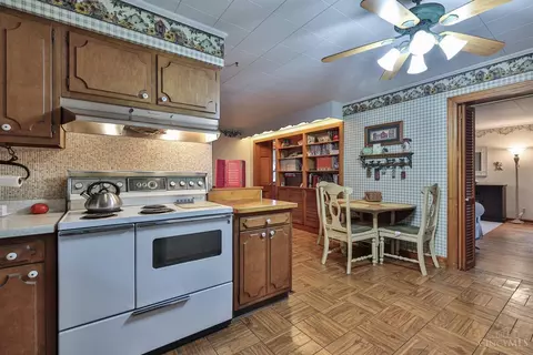 2248 Springdale Rd, Cincinnati, OH 45231 photo 11
