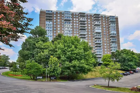 2444 Madison Rd #307, Cincinnati, OH 45208