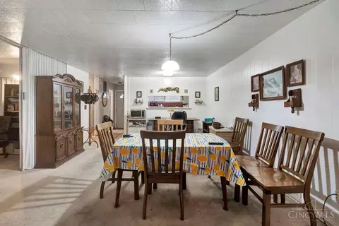 8895 Balboa Dr, Cincinnati, OH 45231 photo 10