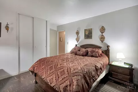 8895 Balboa Dr, Cincinnati, OH 45231 photo 20