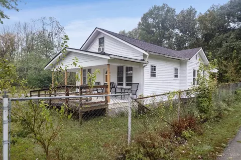 Exterior - 725 State St, Georgetown, OH 45121 photo 3 of 6