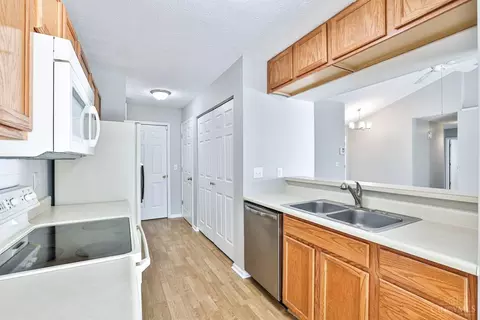 679 Ridgepoint Ln, Monroe, OH 45050 photo 8