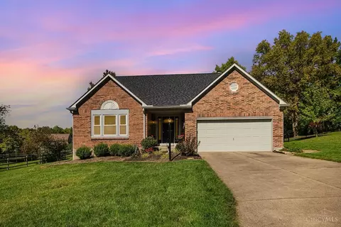 6886 Stonewood Ct, West Chester, OH 45241