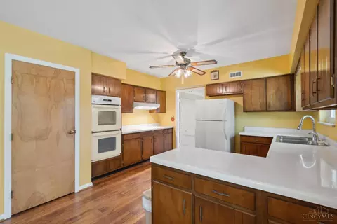 7632 Fairwind Dr, Montgomery, OH 45242 photo 8