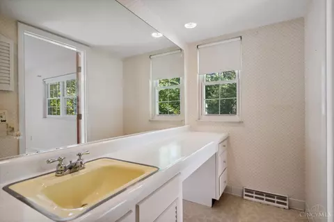 7632 Fairwind Dr, Montgomery, OH 45242 photo 28
