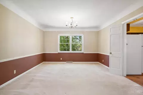 7632 Fairwind Dr, Montgomery, OH 45242 photo 5