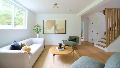 Living - 3381 E Galbraith Rd, Cincinnati, OH 45236 photo 3 of 4