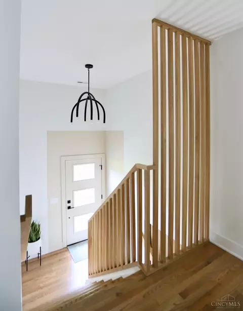 Entry Way - 3381 E Galbraith Rd, Cincinnati, OH 45236 photo 4 of 4