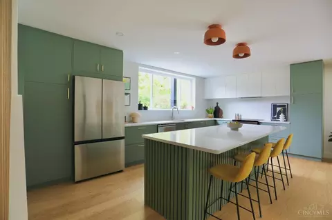 Kitchen - 3381 E Galbraith Rd, Cincinnati, OH 45236 photo 3 of 6