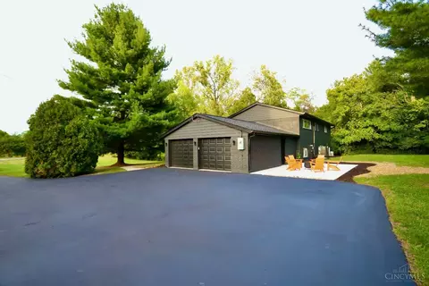 Exterior - 3381 E Galbraith Rd, Cincinnati, OH 45236 photo 6 of 10