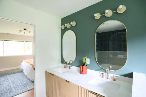 Bath - 3381 E Galbraith Rd, Cincinnati, OH 45236 photo 3 of 6