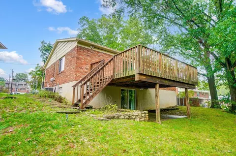 Exterior - 5475 Courier Ct, Cincinnati, OH 45238 photo 5 of 10