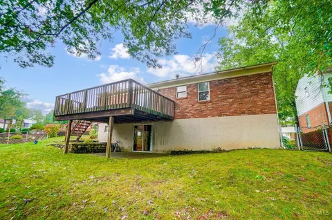 Exterior - 5475 Courier Ct, Cincinnati, OH 45238 photo 4 of 10