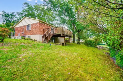 Exterior - 5475 Courier Ct, Cincinnati, OH 45238 photo 6 of 10