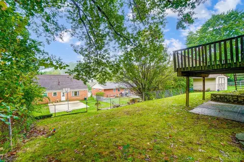 Exterior - 5475 Courier Ct, Cincinnati, OH 45238 photo 8 of 10