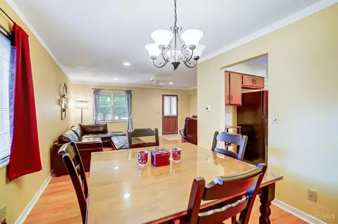 Dining - 5475 Courier Ct, Cincinnati, OH 45238 photo 2 of 2