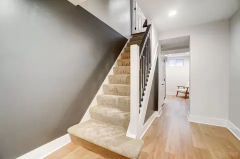 Entry Way - 9801 Delray Dr, Montgomery, OH 45242 photo 4 of 5