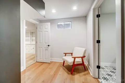 Entry Way - 9801 Delray Dr, Montgomery, OH 45242 photo 5 of 5