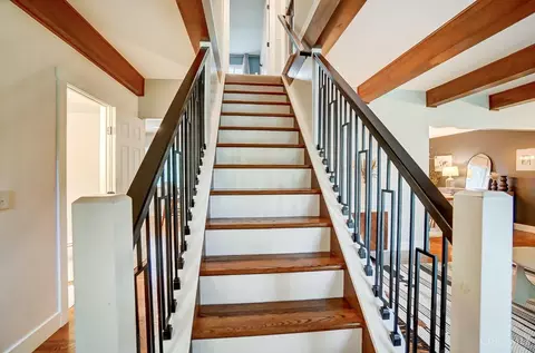 Entry Way - 9801 Delray Dr, Montgomery, OH 45242 photo 2 of 5