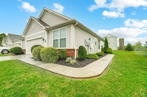 2116 Hickory Park Cir, Batavia, OH 45103