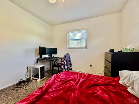 Bedroom - 3998 Simpson Ave, Fairfax, OH 45227 photo 6 of 7