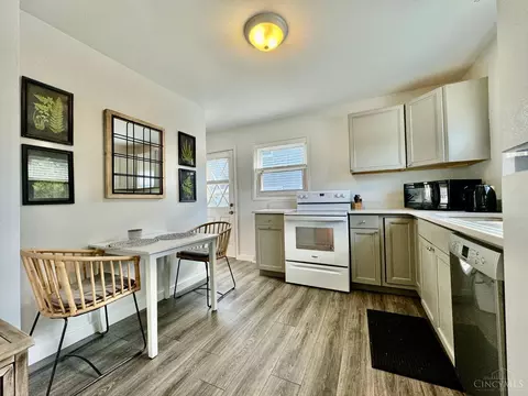 Kitchen - 3998 Simpson Ave, Fairfax, OH 45227 photo 1 of 3