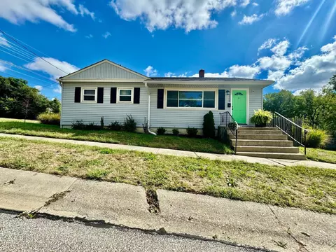 Exterior - 3998 Simpson Ave, Fairfax, OH 45227 photo 2 of 5