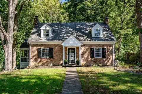 5062 Eastwood Cir, Cincinnati, OH 45227