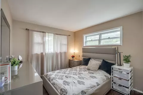 Bedroom - 5258 Willnet Dr, Cincinnati, OH 45238 photo 1 of 4