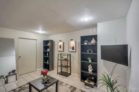 Living - 5258 Willnet Dr, Cincinnati, OH 45238 photo 4 of 4