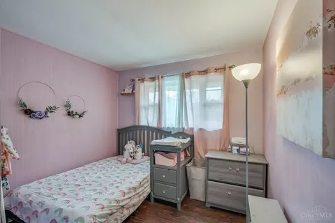 Bedroom - 5258 Willnet Dr, Cincinnati, OH 45238 photo 4 of 4