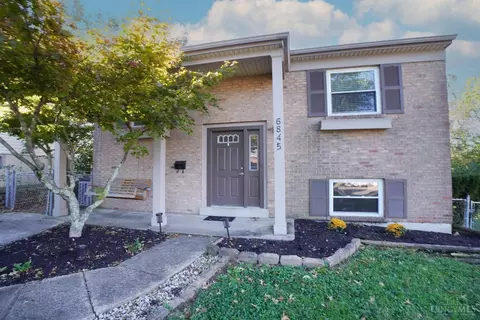 6845 Esther Ln, Madeira, OH 45243
