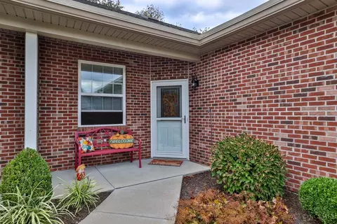 Exterior - 541 Miami Trce, Harrison, OH 45030 photo 2 of 7