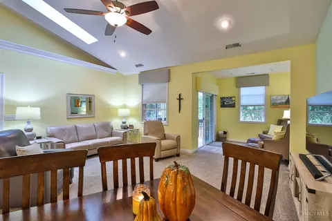 Dining - 541 Miami Trce, Harrison, OH 45030 photo 4 of 4