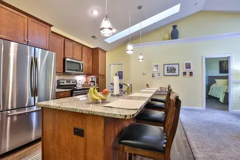 Kitchen - 541 Miami Trce, Harrison, OH 45030 photo 5 of 7