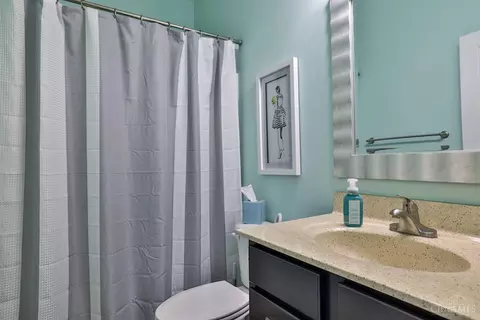Bath - 541 Miami Trce, Harrison, OH 45030 photo 3 of 3