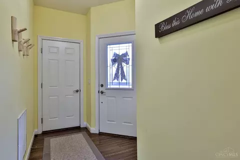 Entry Way - 541 Miami Trce, Harrison, OH 45030 photo 1 of 2