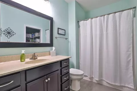 Bath - 541 Miami Trce, Harrison, OH 45030 photo 1 of 3