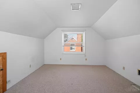 Bedroom - 1851 Centerridge Ave, Cincinnati, OH 45231 photo 3 of 6