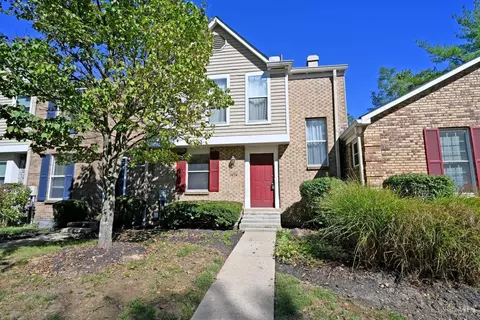 2054 Stratford Ct #76, Loveland, OH 45140