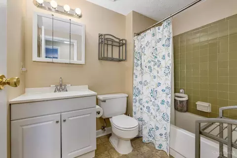 12050 Hazelhurst Ln, Cincinnati, OH 45240 photo 10