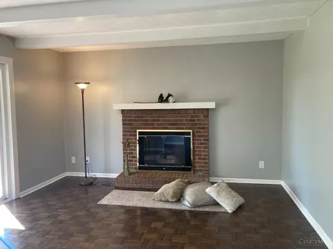 264 Deephaven Dr, Cincinnati, OH 45238 photo 8