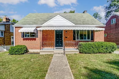 1940 Knollridge Ln, Cincinnati, OH 45231