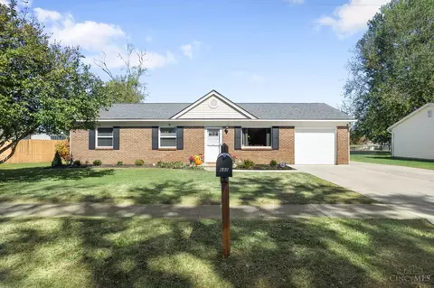 682 Mockingbird Ln, Cincinnati, OH 45244