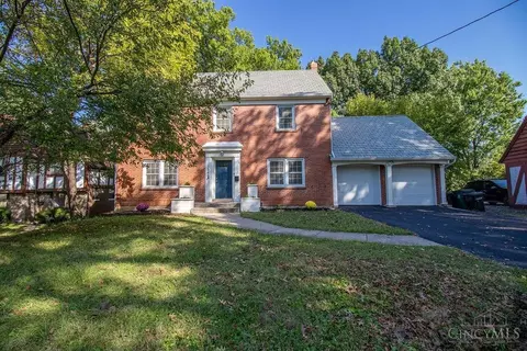 1546 Elizabeth Pl, Cincinnati, OH 45237