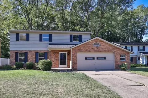 8263 Asbury Hills Dr, Cincinnati, OH 45255