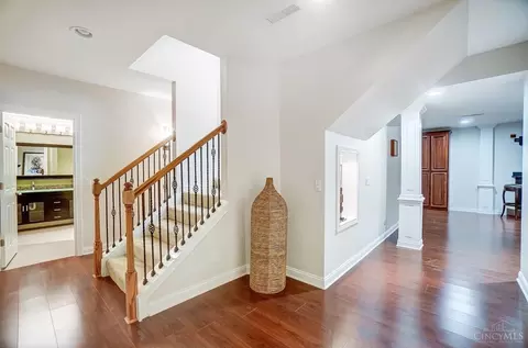 Entry Way - 7630 Keller Rd, Cincinnati, OH 45243 photo 6 of 6